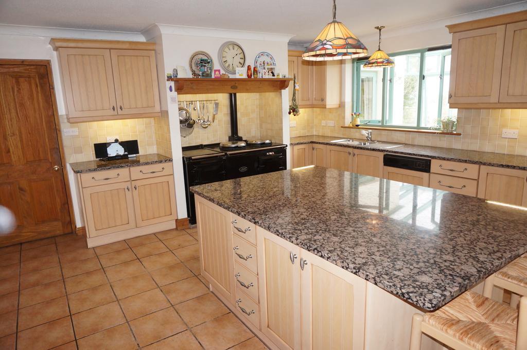 Trecarne House Bed & Breakfast Лискард Екстериор снимка