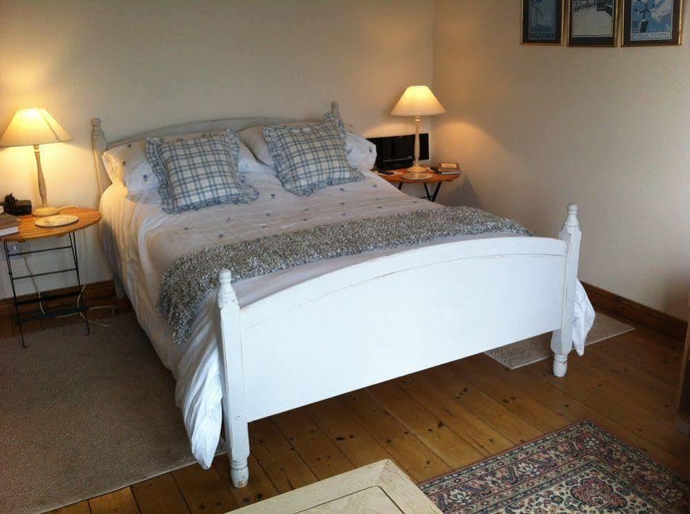 Trecarne House Bed & Breakfast Лискард Екстериор снимка