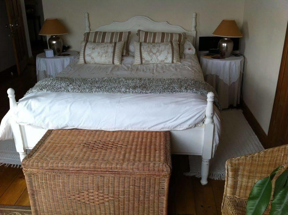 Trecarne House Bed & Breakfast Лискард Екстериор снимка
